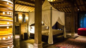 Casa, varias camas (Luxury Central Seminyak) | 4 habitaciones 