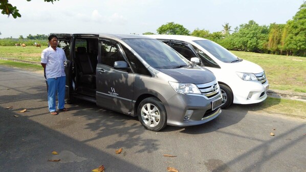 Rumah, Beberapa Tempat Tidur (Luxury Beachfront Canggu) | Antar jemput kota
