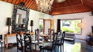 Rumah, Beberapa Tempat Tidur (Canggu Valentine) | 5 kamar tidur