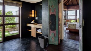 Santai Villa | Bathroom - Forever Bali Villas (Kutuh)