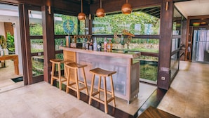 Poolside bar - Forever Bali Villas (Kutuh)