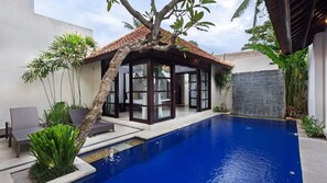 客房, 多張床 (Echo Beach Villa) | 室外游泳池