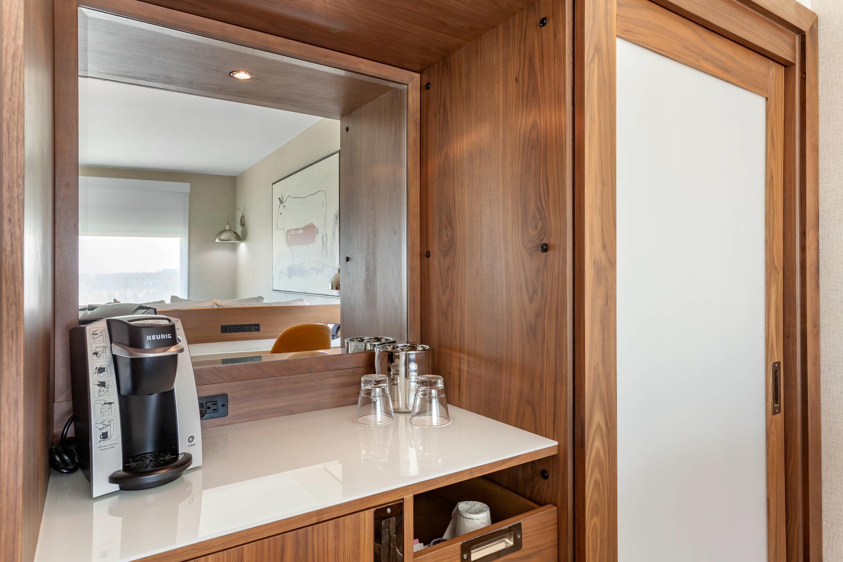 premium bedding, down duvets, pillow-top beds, desk