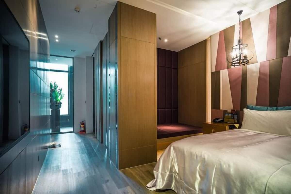 Individually decorated, individually furnished, desk, blackout curtains