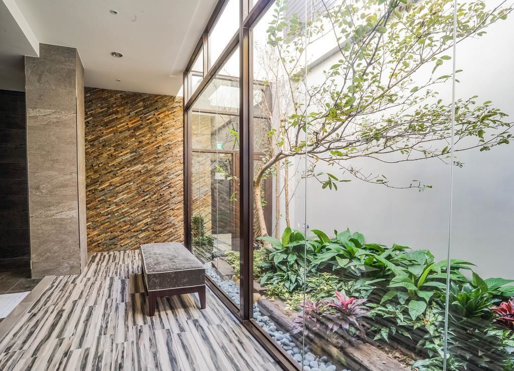 Standard Double Room | Individually decorated, individually furnished, desk, blackout drapes