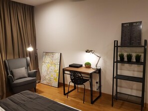 Quartos à prova de som, Wi-Fi de cortesia, roupa de cama