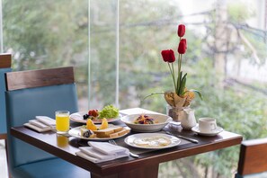 Breakfast buffet - Sana Danang Beach Hotel (Da Nang)