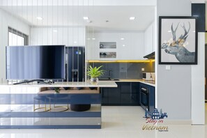 Apartment, 3 Bedrooms (B3310) | Television