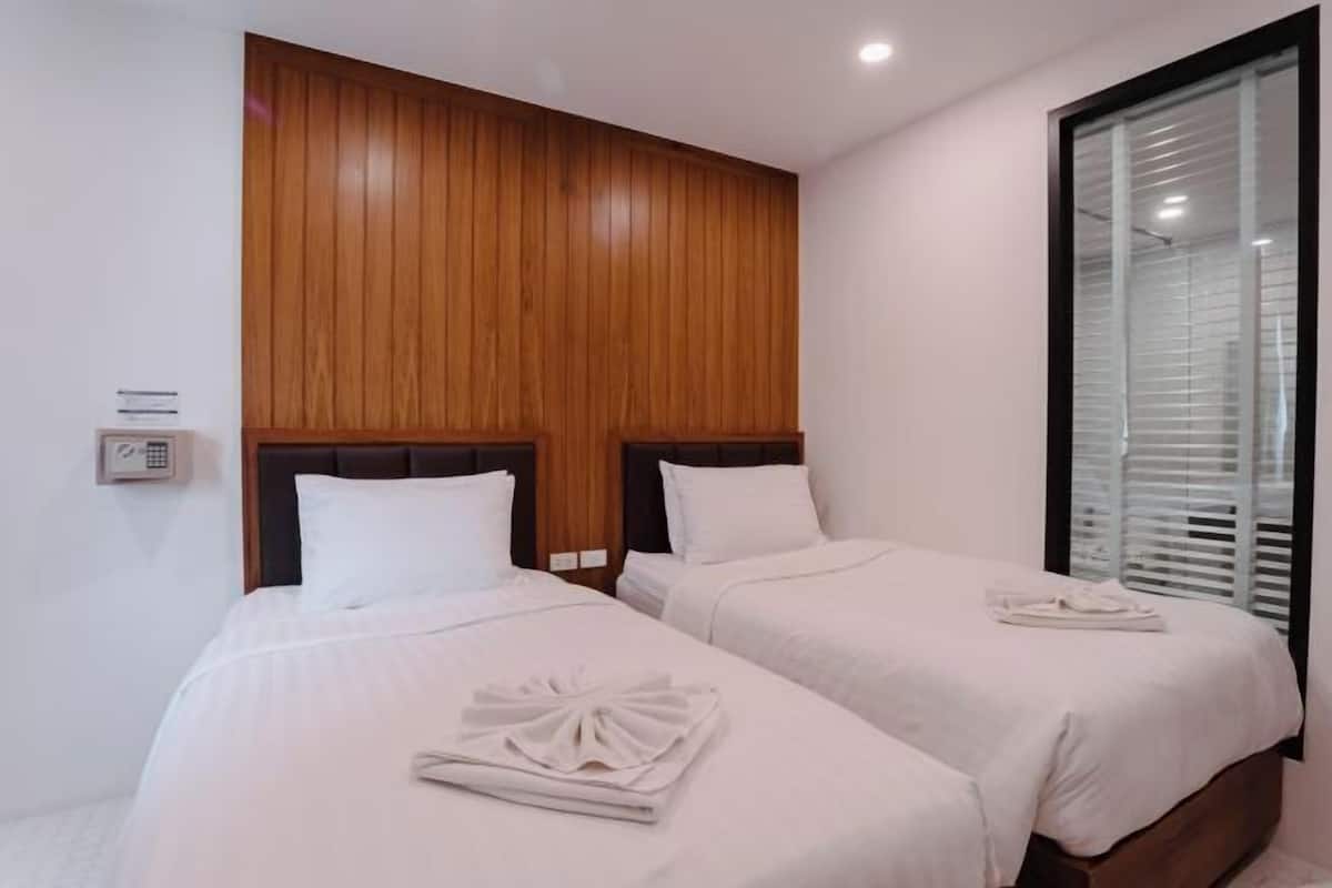 In-room safe, desk, blackout drapes, WiFi (free)