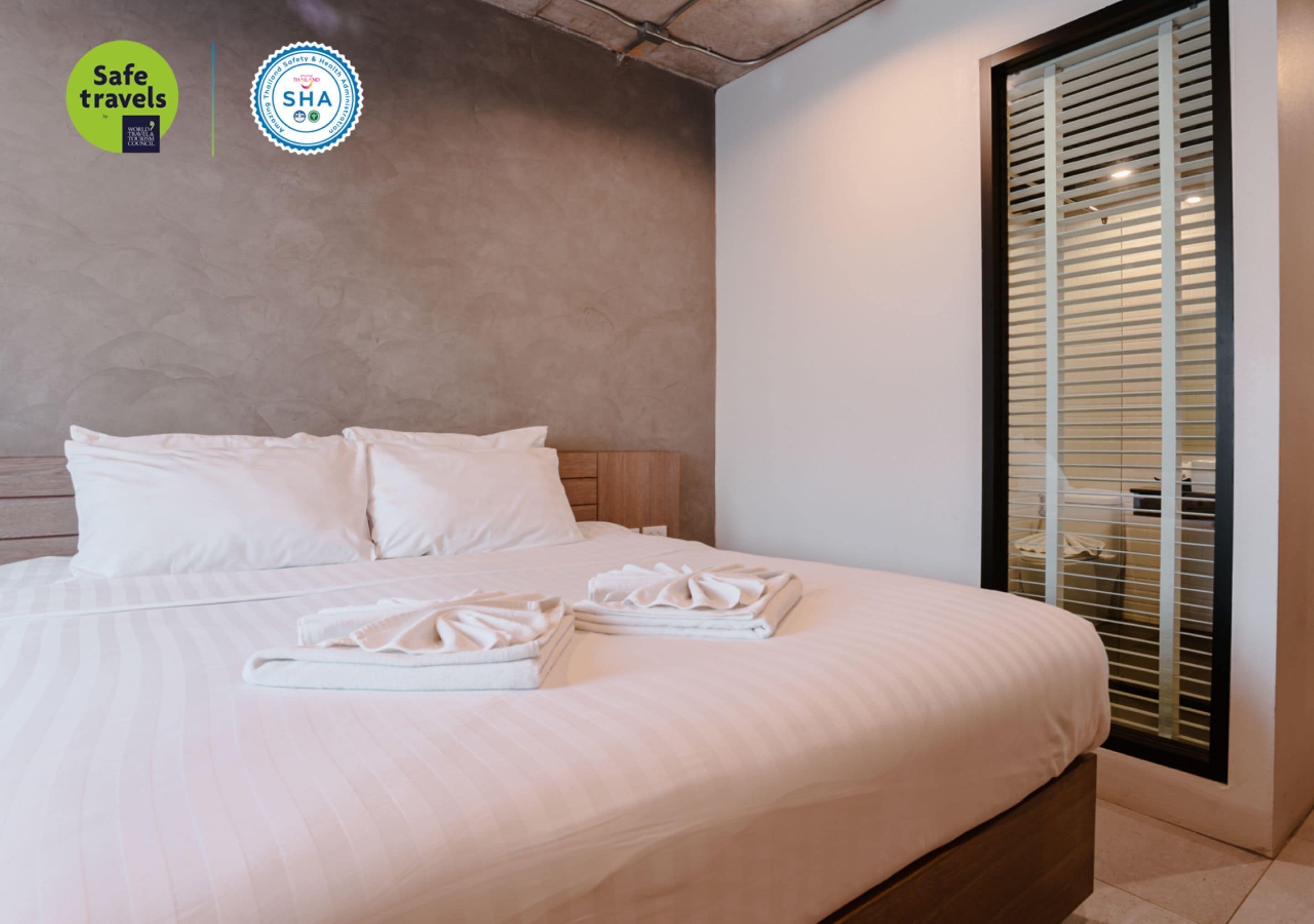 standard double room, city view | in-room safe, desk, blackout curtains, free wifi