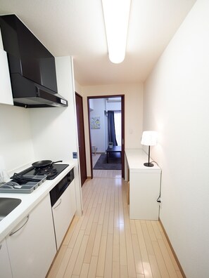 Iron/ironing board, free WiFi - Namba Inn PH30 (Osaka)