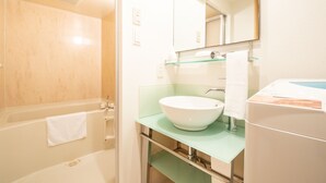 Apartment | Bathroom | Separate tub and shower, deep soaking tub, free toiletries, hair dryer - Namba Inn PH33 (Osaka)
