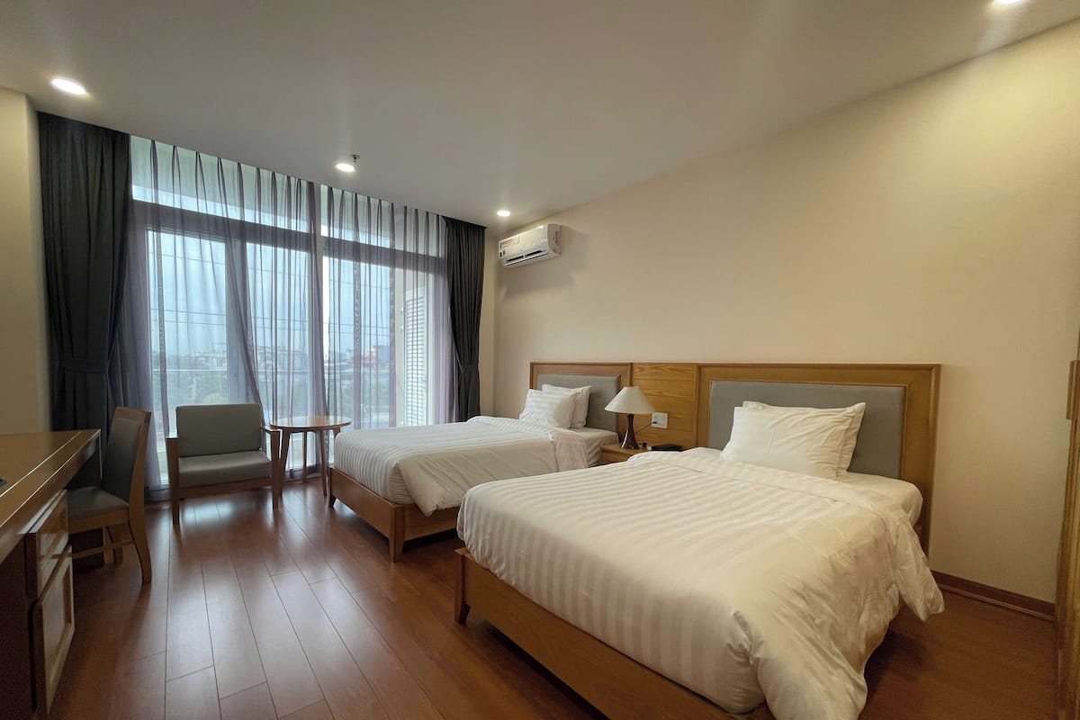 1 bedroom, minibar, in-room safe, blackout curtains