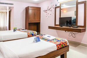 In-room safe, free WiFi