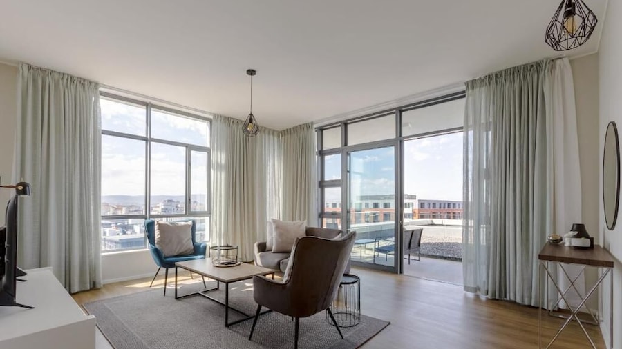 Axis Luxury Apartments by Century City Hotels