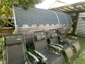 House (Private Vacation Home) | Kemudahan bilik mandi | Tab mandi dan pancuran berasingan, tab mandi rendaman dalam 