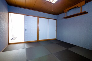 2 bedrooms, free WiFi