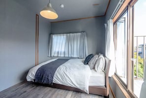 Private Vacation Home | 4 bedrooms, free WiFi, bed sheets