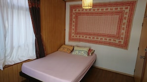 In-room safe, desk, free WiFi, bed sheets - Guesthouse Icyaribacyoude (Naha)