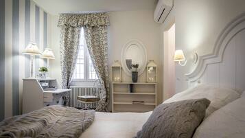 Apartment, 1 Schlafzimmer | 1 Schlafzimmer, Schreibtisch, BĂŒgeleisen/BĂŒgelbrett, kostenloses WLAN