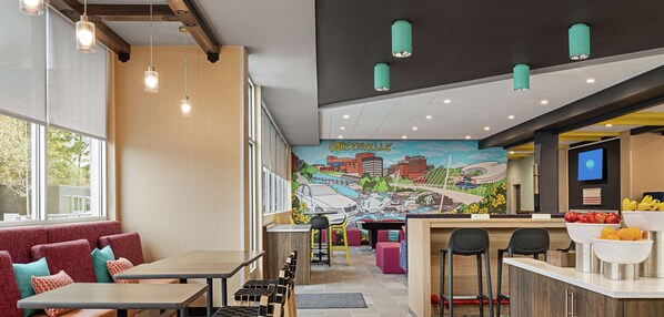 Free daily buffet breakfast - Tru by Hilton Greenville Woodruff Road (Greenville)