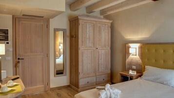 Rollaway beds, free WiFi, bed sheets