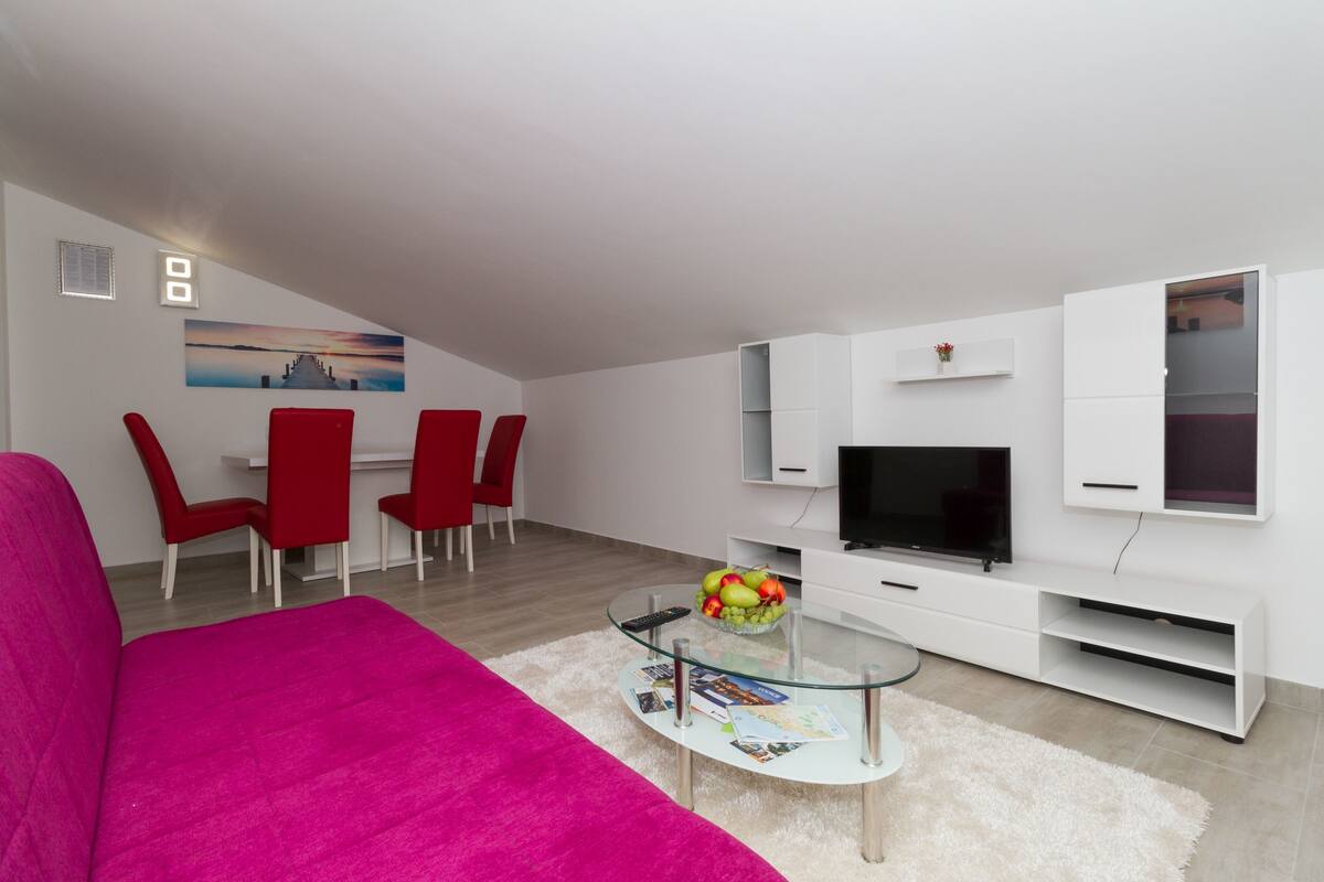 Apartment, Sea View | Living area