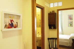 Doppelzimmer, eigenes Bad | Zimmersafe, Bügeleisen/Bügelbrett, Babybetten, Zustellbetten