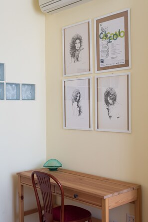 Double Room, Private Bathroom | In-room safe, iron/ironing board, cots/infant beds, rollaway beds - Casa Laurino B&B (Naples)