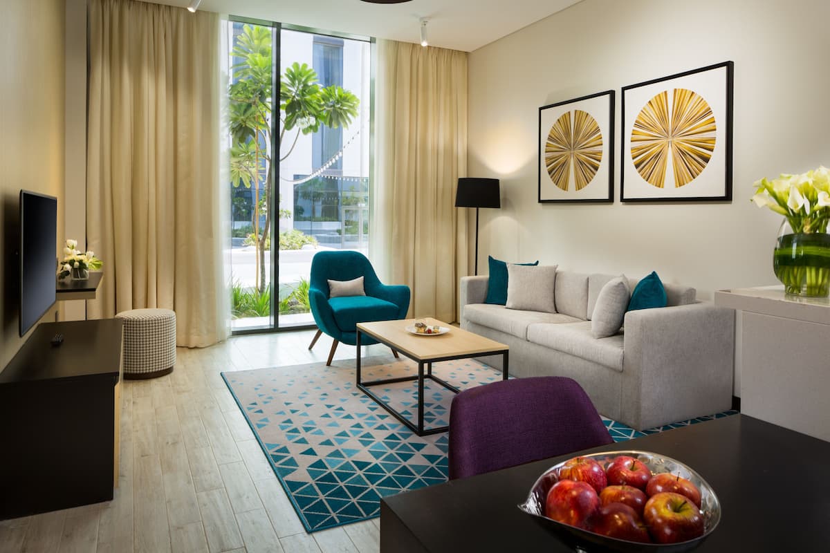 Executive Apartment, 1 King Bed | Minibar, in-room safe, desk, soundproofing
