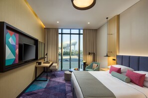 Minibar, in-room safe, desk, soundproofing - Millennium AL Barsha (Dubai)