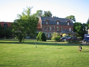 Front of property - La Chaiserie (Romeries)