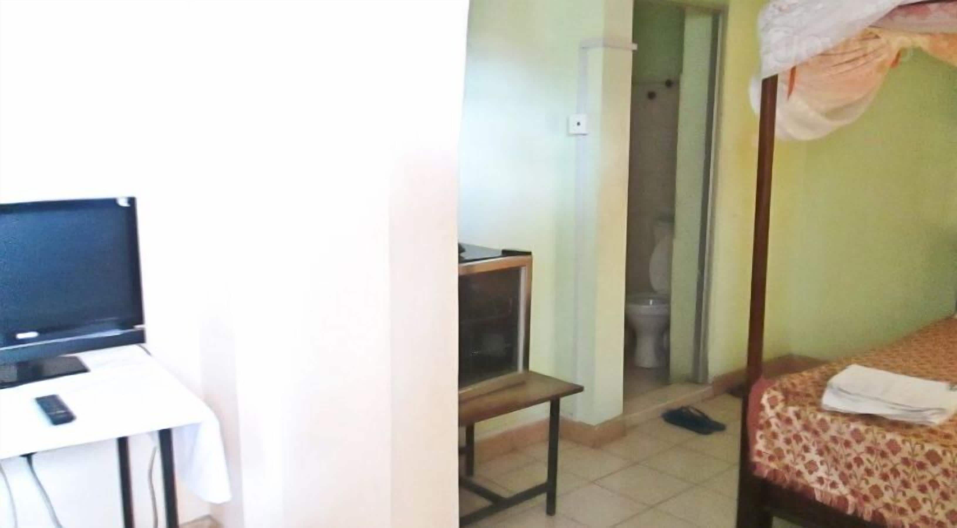 standard single room, city view | desk, free wifi, bed sheets