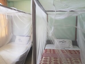 华丽双床房, 城市景观 | 办公桌、免费 WiFi、床单