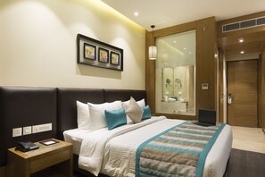 Egyptian cotton sheets, premium bedding, Select Comfort beds, minibar
