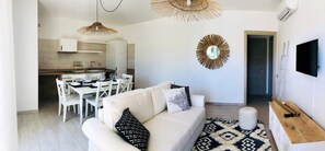 Premium bedding, down duvets, in-room safe, soundproofing - Residence Mar Mediterraneo (Quartu Sant'Elena)