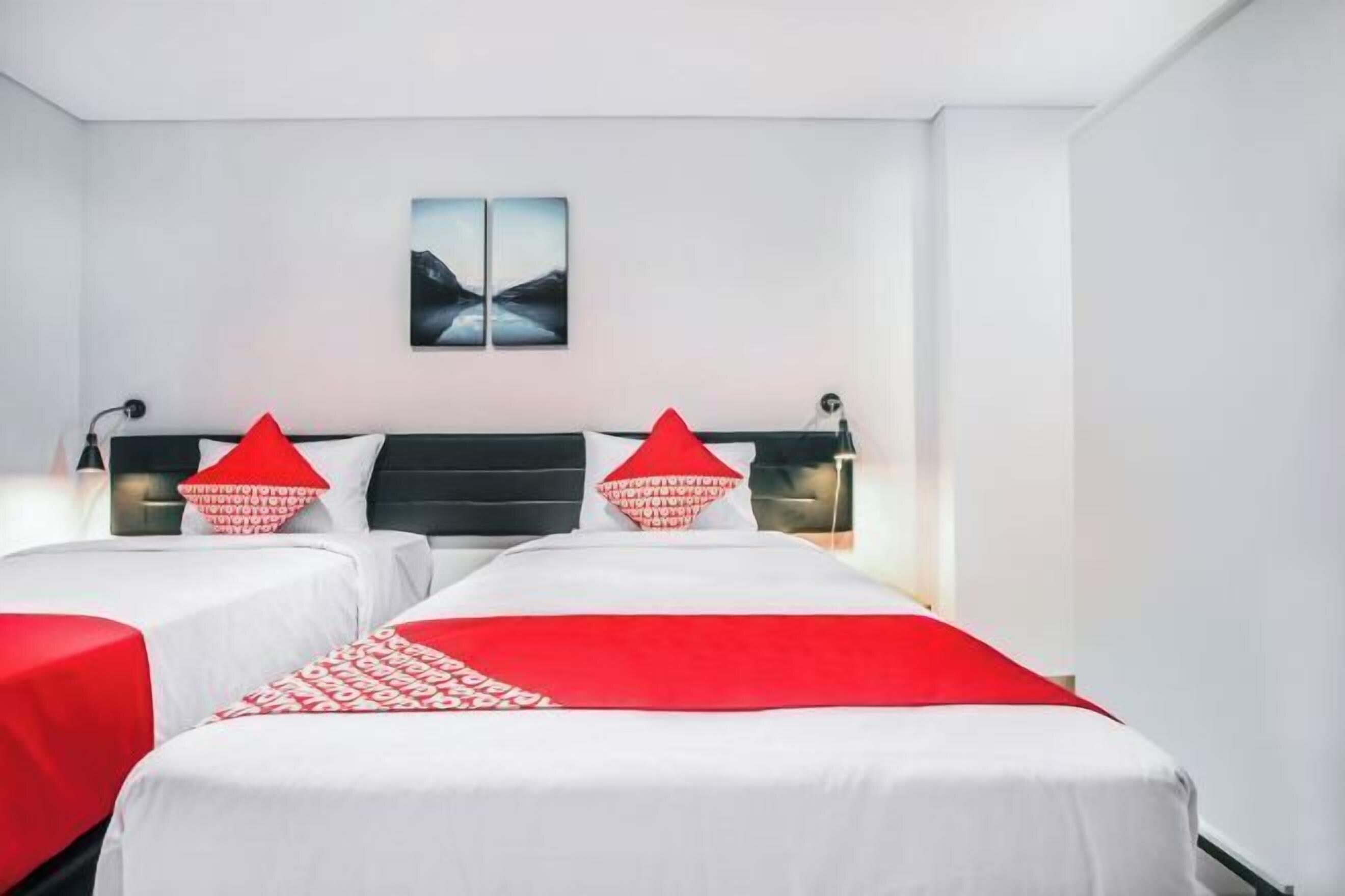 書桌、手提電腦工作空間、免費 Wi-Fi、床單