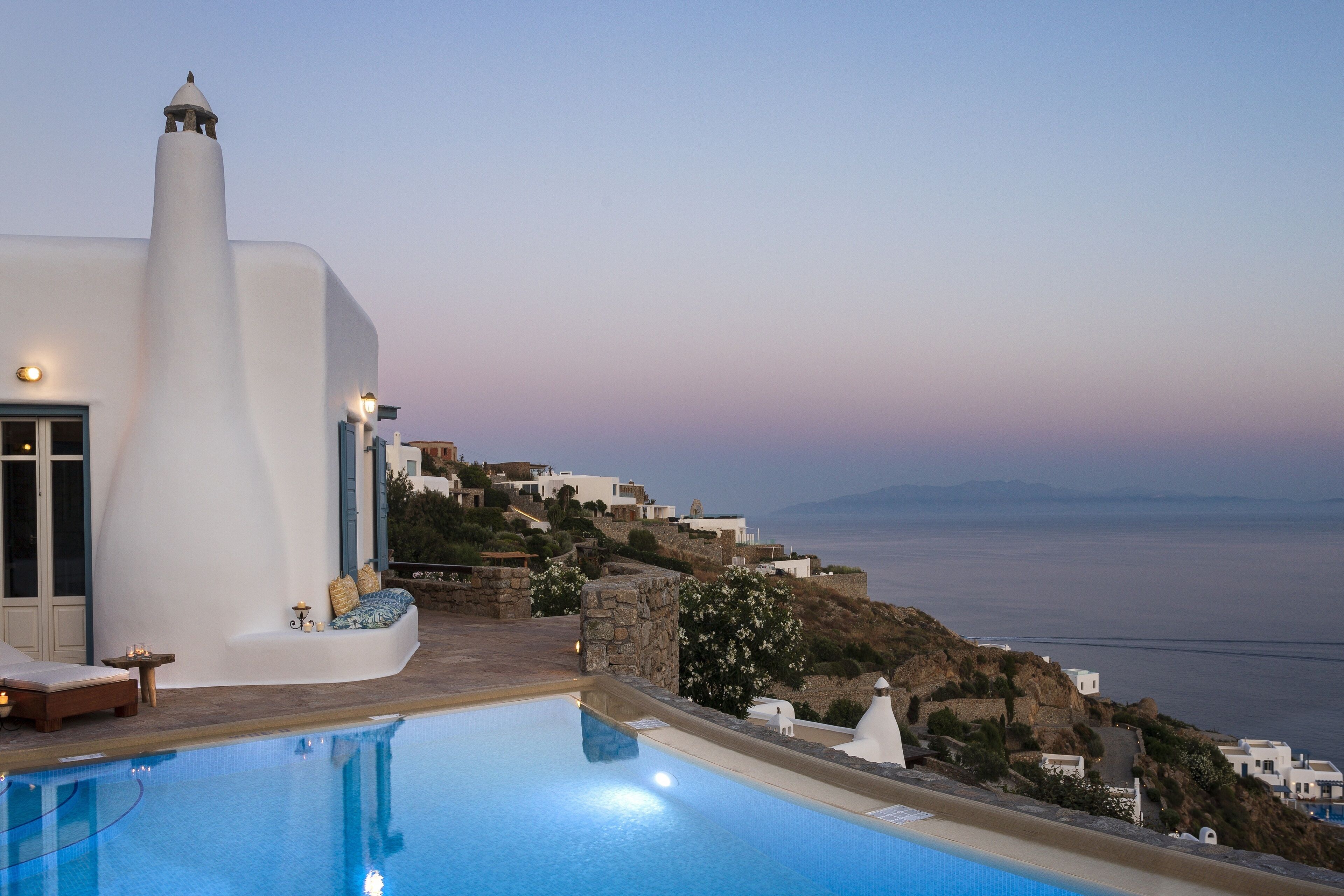 AGL Luxury Villas Elpida | 客房內保險箱、獨特裝潢、布置獨特、書桌