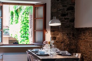 Apartment, 1 Bedroom | Dining room - La Corte delle Rondini (Como)