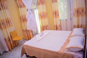 Habitación doble Deluxe, 2 camas individuales, para no fumadores, vista al océano | Insonorización, cunas, camas extra y wifi gratis