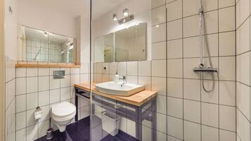 Estudio, balcón (504) | Baño | Toallas