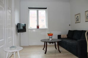 Comfort Apartment, Multiple Beds, Non Smoking | Living room | TV - Valmuevej Apartment (Copenhagen)