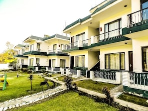 Front of property - Van Durga Villas & Suites Katra (Reasi)