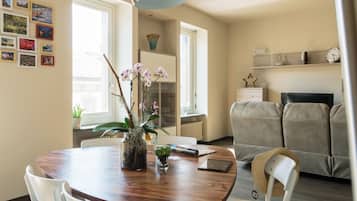 Appartamento, 3 camere da letto | Soggiorno | TV a schermo piatto