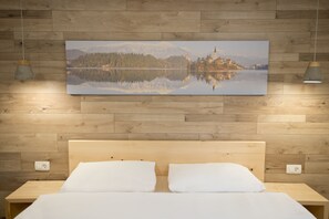 Premium bedding, Select Comfort beds, in-room safe - Vila Alpina (Bled)