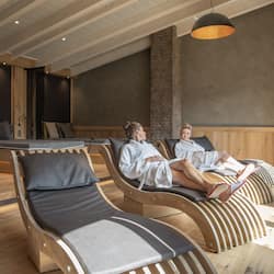 Sauna, hot tub, steam room, body treatments, body wraps, body scrubs