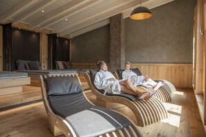 Sauna, hot tub, steam room, body treatments, body wraps, body scrubs - Hotel Lamm (Heimbuchenthal)