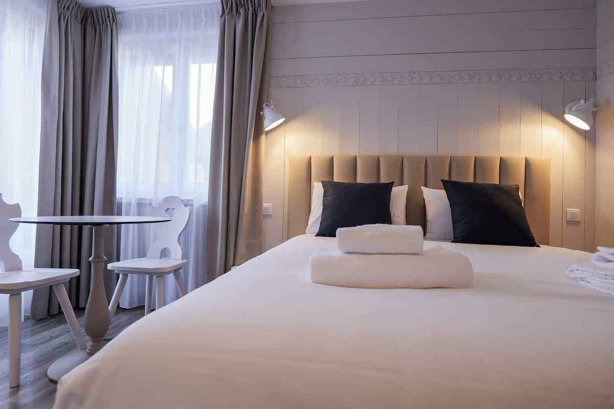 comfort apartment | 2 bedrooms, premium bedding, in-room safe, blackout curtains