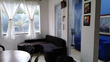 Los Cristales | Living room | Flat-screen TV