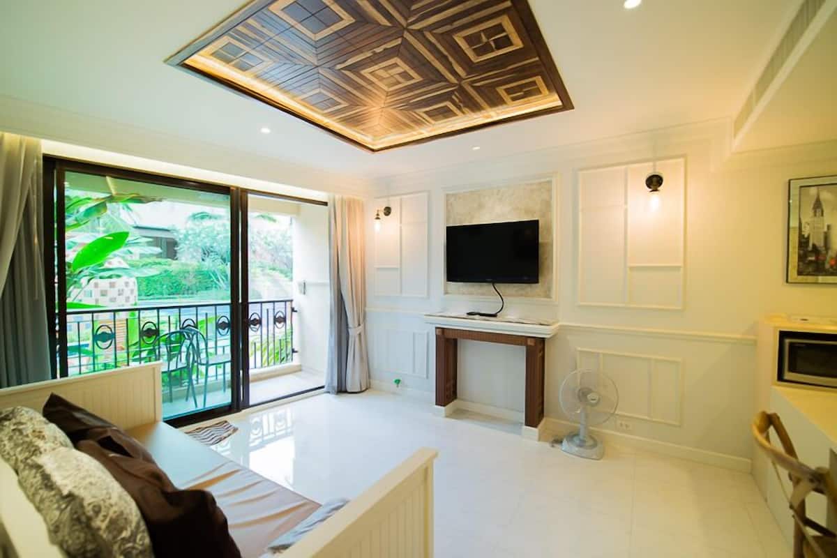 1 Bedroom with Pool Access | Living room | LCD TV